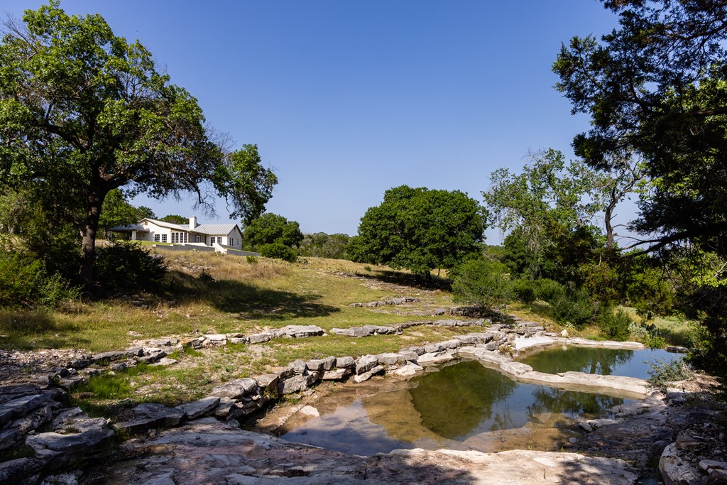 174 Cedar Rock Trail Hunt TX 78024