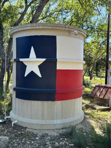 215 70l Road Junction TX 76849