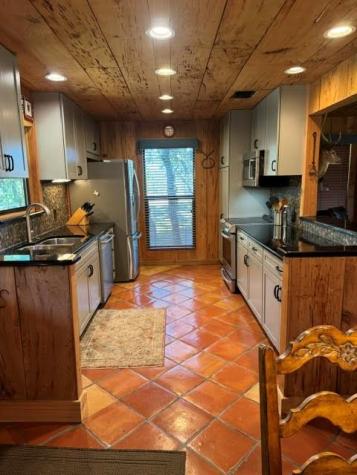 215 70l Road Junction TX 76849