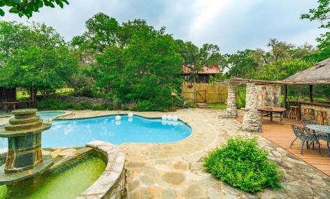 1218 Oakwood Loop Wimberley TX 78676