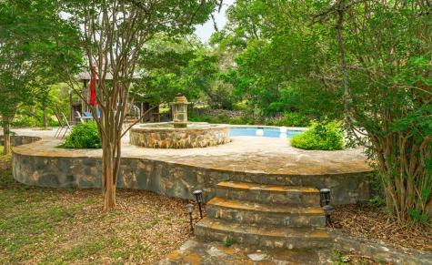 1218 Oakwood Loop Wimberley TX 78676