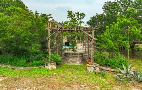 1218 Oakwood Loop Wimberley TX 78676