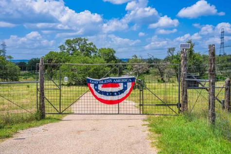 8 Cypress Creek Road Comfort TX 78013