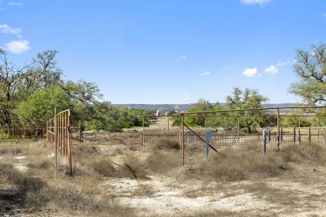 9069 Ranch Road 1323 Fredericksburg TX 78624