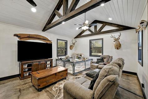 3513 N Us Highway 281 Blanco TX 78606