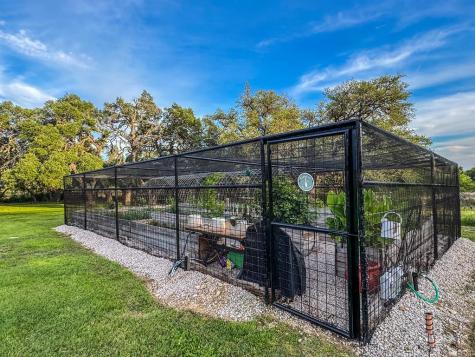 3513 N Us Highway 281 Blanco TX 78606