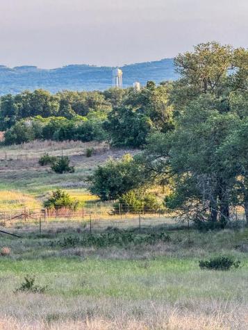 3513 N Us Highway 281 Blanco TX 78606