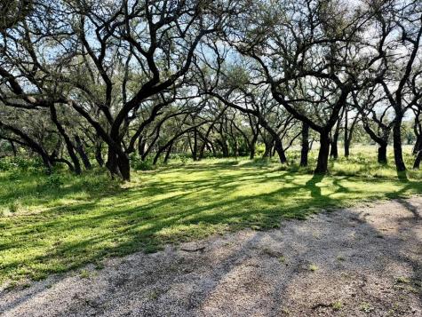 3513 N Us Highway 281 Blanco TX 78606