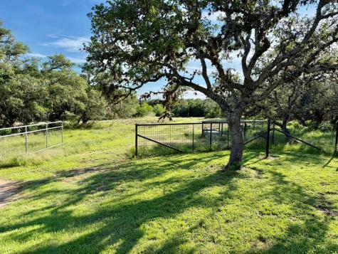 3513 N Us Highway 281 Blanco TX 78606