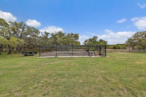 3513 N Us Highway 281 Blanco TX 78606