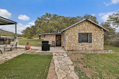 3513 N Us Highway 281 Blanco TX 78606
