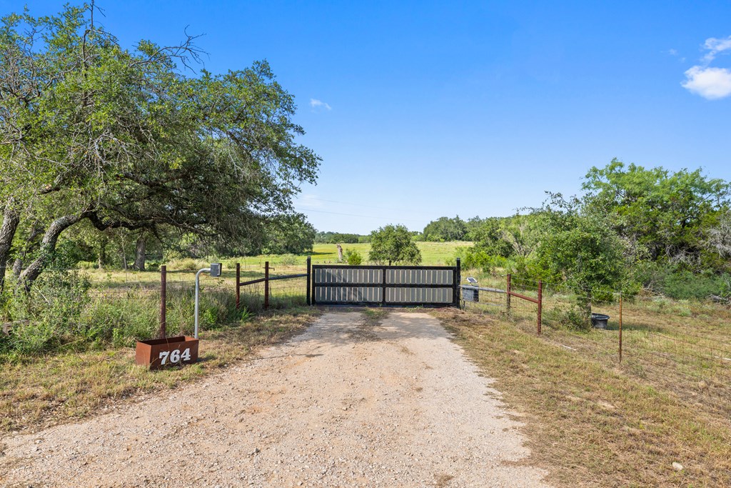 764 Stubbs Johnson City TX 78636