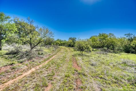 000 N County Road 402 Llano TX 78643
