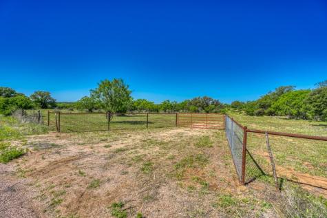 000 N County Road 402 Llano TX 78643