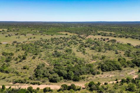 000 N County Road 402 Llano TX 78643