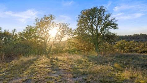 4827 Maenius Road Blanco TX 78606