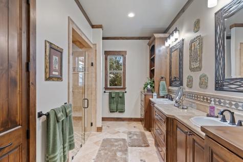 4827 Maenius Road Blanco TX 78606