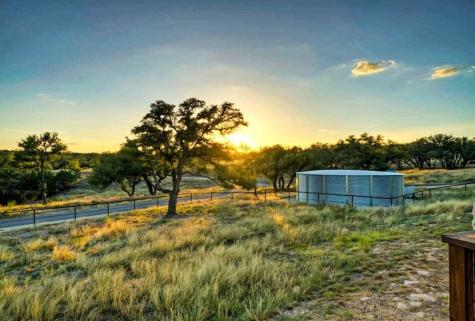 1430 Gibson-best Road Hye TX 78635