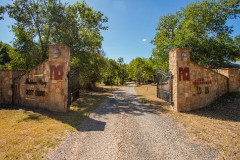10207 E Us Highway 290 Fredericksburg TX 78624