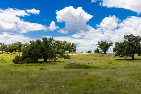 34 N Gretchen Grove Lane Fredericksburg TX 78624