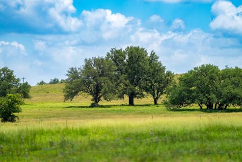 302 Hye/albert Road Hye TX 78635