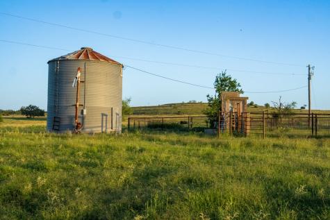 302 Hye/albert Road Hye TX 78635