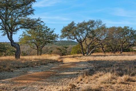 521 Bluff Creek Road Center Point TX 78010