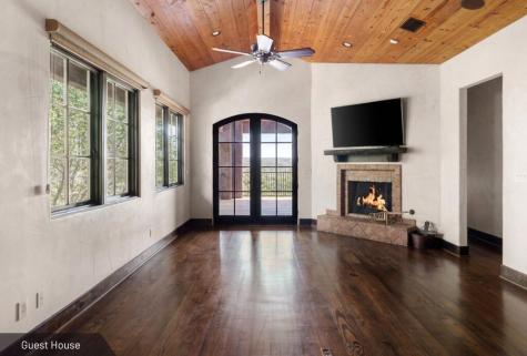 3220 Fall Creek Estates Drive Spicewood TX 78669