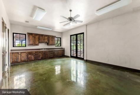 3220 Fall Creek Estates Drive Spicewood TX 78669