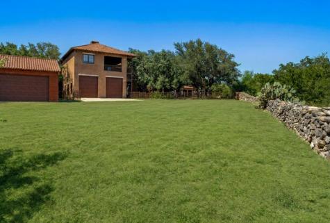 3220 Fall Creek Estates Drive Spicewood TX 78669