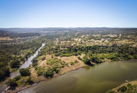 3220 Fall Creek Estates Drive Spicewood TX 78669