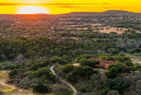 3220 Fall Creek Estates Drive Spicewood TX 78669