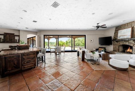 3220 Fall Creek Estates Drive Spicewood TX 78669