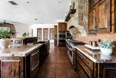 3220 Fall Creek Estates Drive Spicewood TX 78669