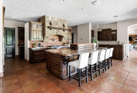 3220 Fall Creek Estates Drive Spicewood TX 78669