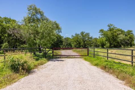 10940 W Us Highway 290 Johnson City TX 78635