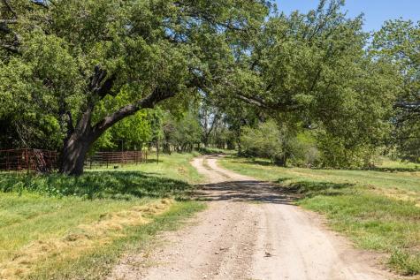 10940 W Us Highway 290 Johnson City TX 78635