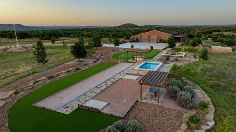 7484 County Road 409 Valley Springs TX 76885