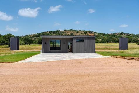 7484 County Road 409 Valley Springs TX 76885