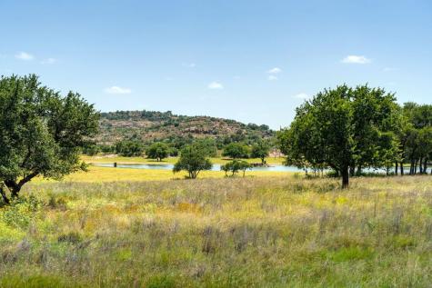 7484 County Road 409 Valley Springs TX 76885