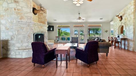 3841 W Us Highway 290 Fredericksburg TX 78624