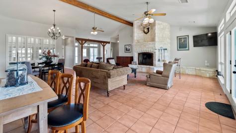 3841 W Us Highway 290 Fredericksburg TX 78624