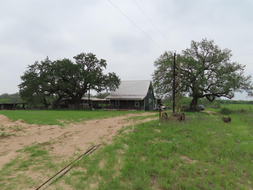 678 Tank Hollow Poteet TX 78065