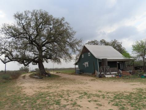 678 Tank Hollow Poteet TX 78065