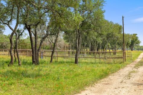 3431 Klett Ranch Road Johnson City TX 78636