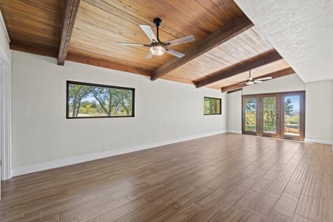 241 N Us Highway 87 Comfort TX 78013