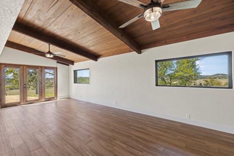 241 N Us Highway 87 Comfort TX 78013
