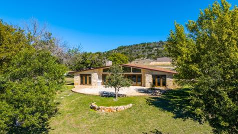 241 N Us Highway 87 Comfort TX 78013