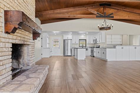 241 N Us Highway 87 Comfort TX 78013