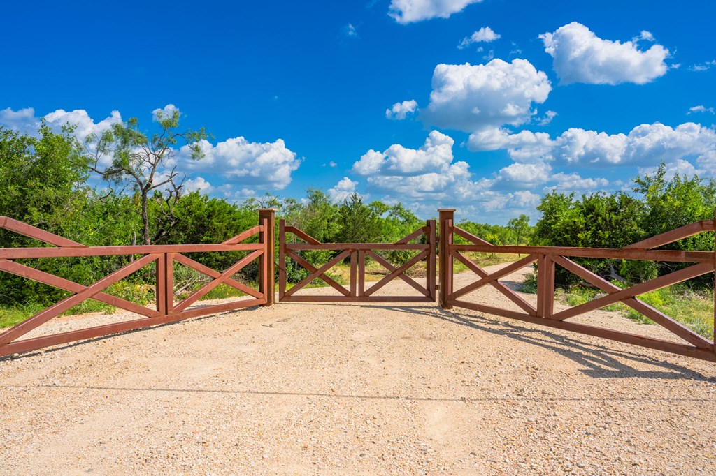 883 Fm 1773 Menard TX 76859